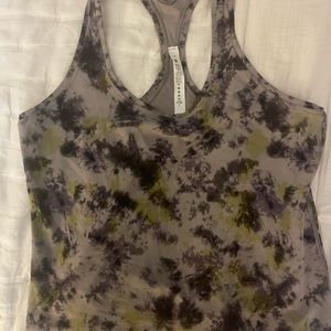Lululemon size 14 Nulu run tank.   Worn once.